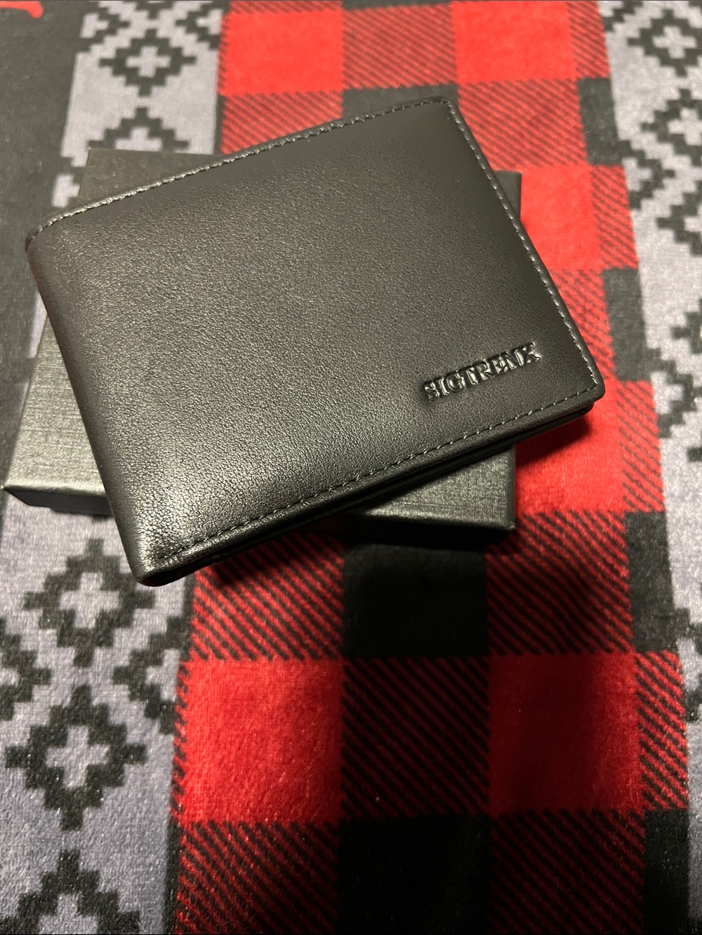 Black Leather Men's Wallet - Sleek Bi-Fold Card & Key Holder